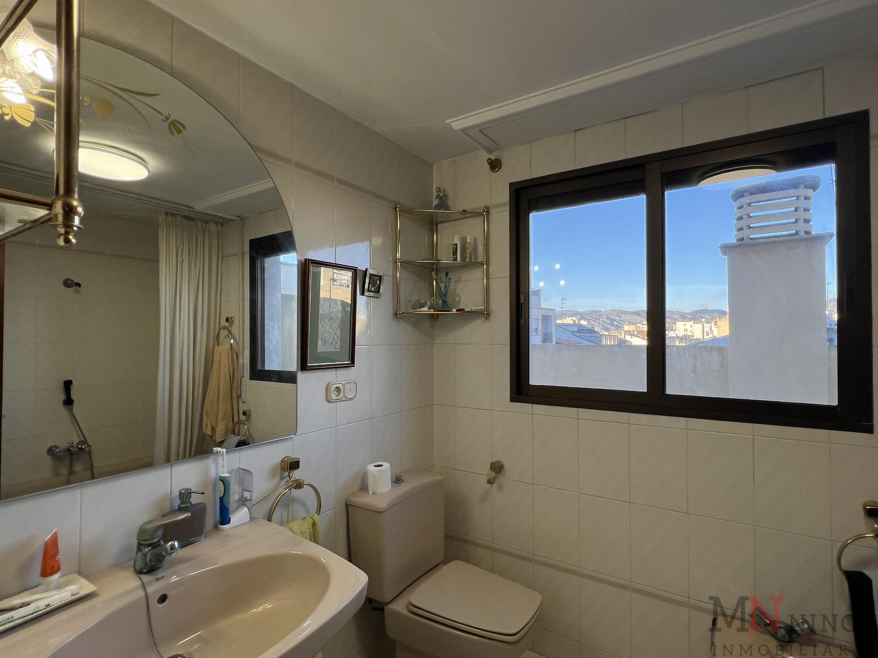 For sale of flat in Castellón