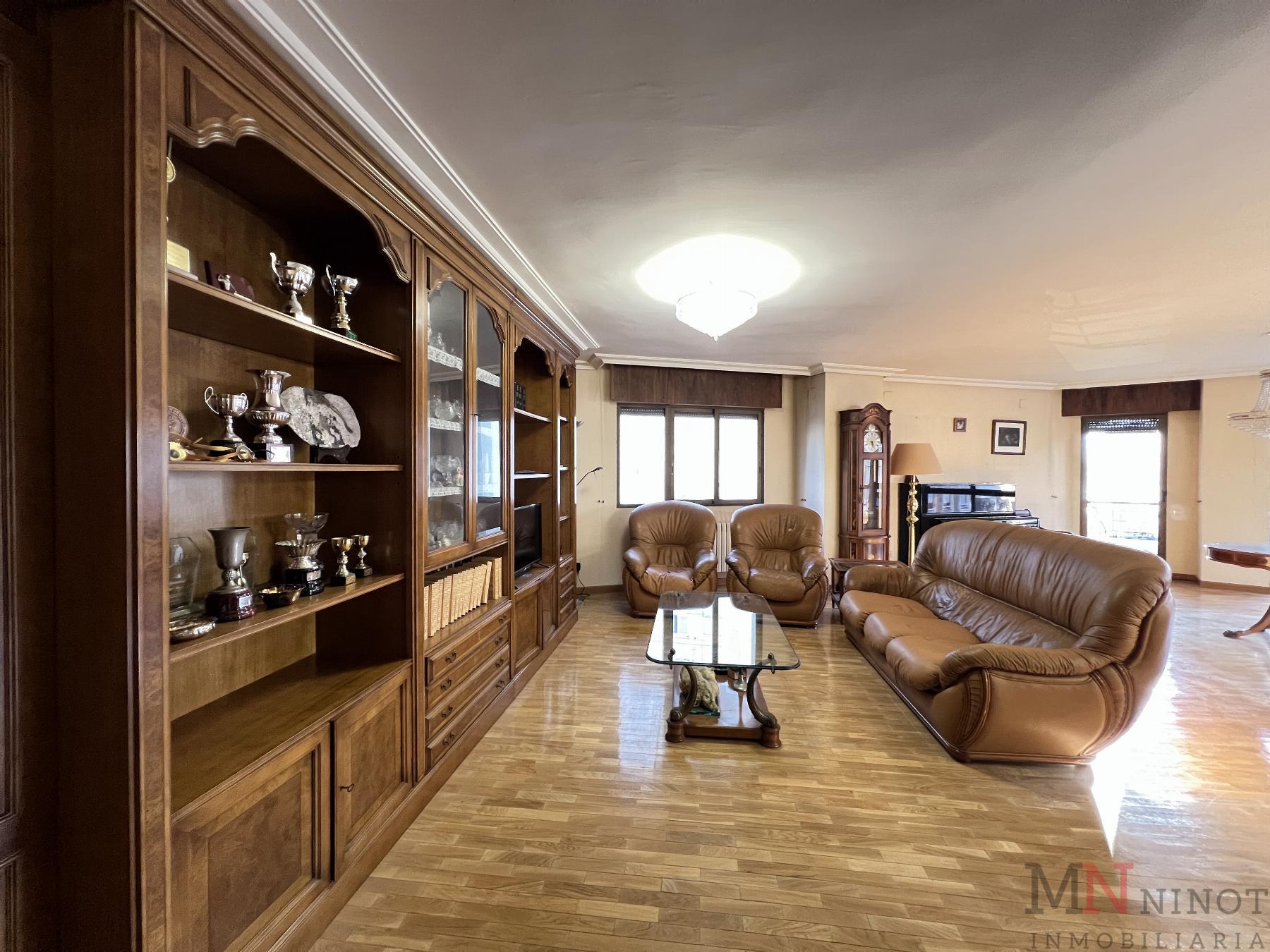 For sale of flat in Castellón