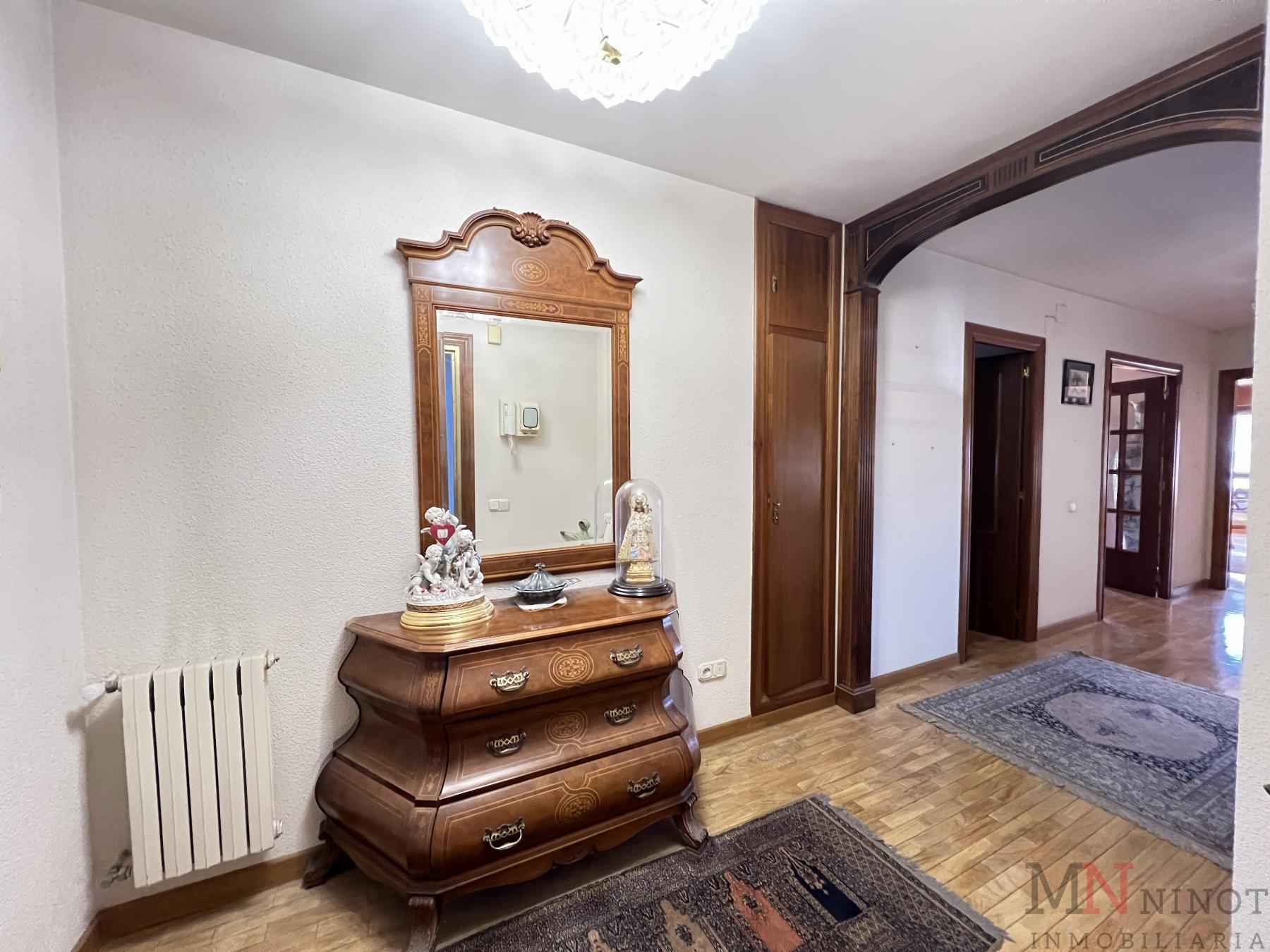 For sale of flat in Castellón