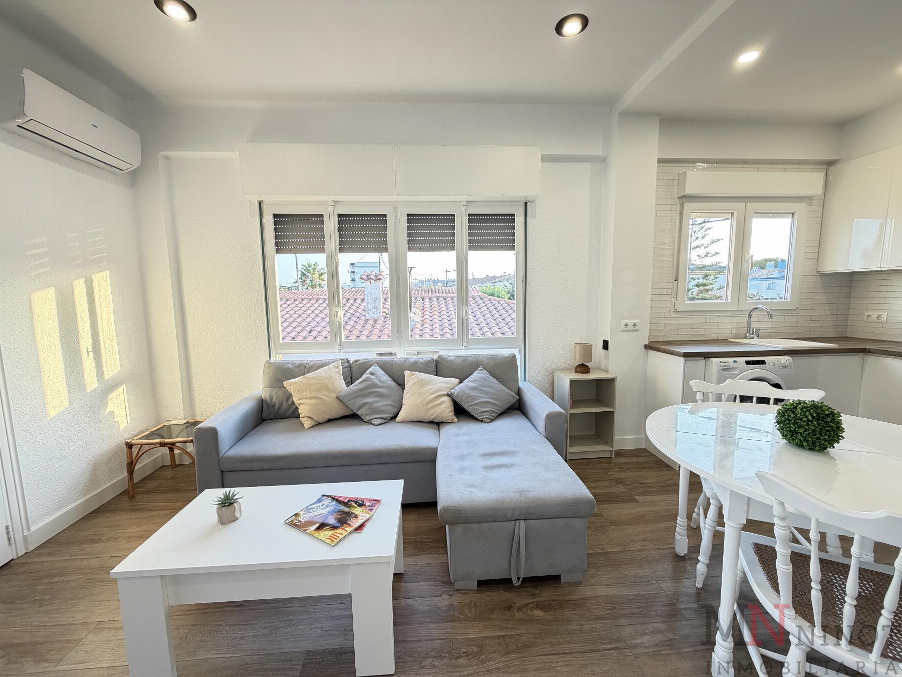 For rent of apartment in Almazora