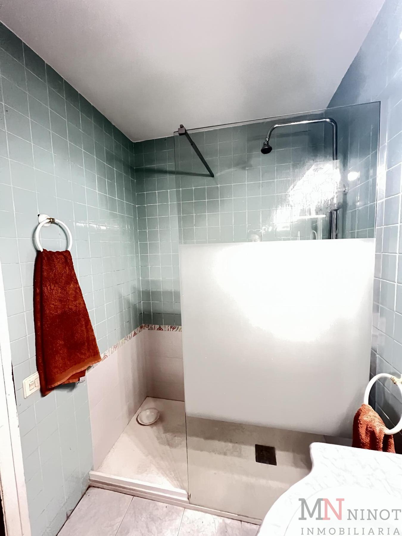 For sale of flat in Castellón