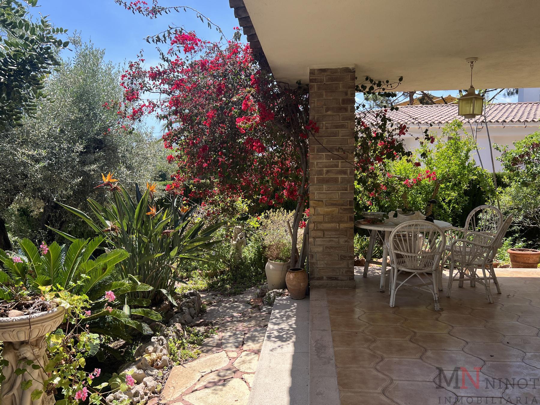 For sale of chalet in Benicasim