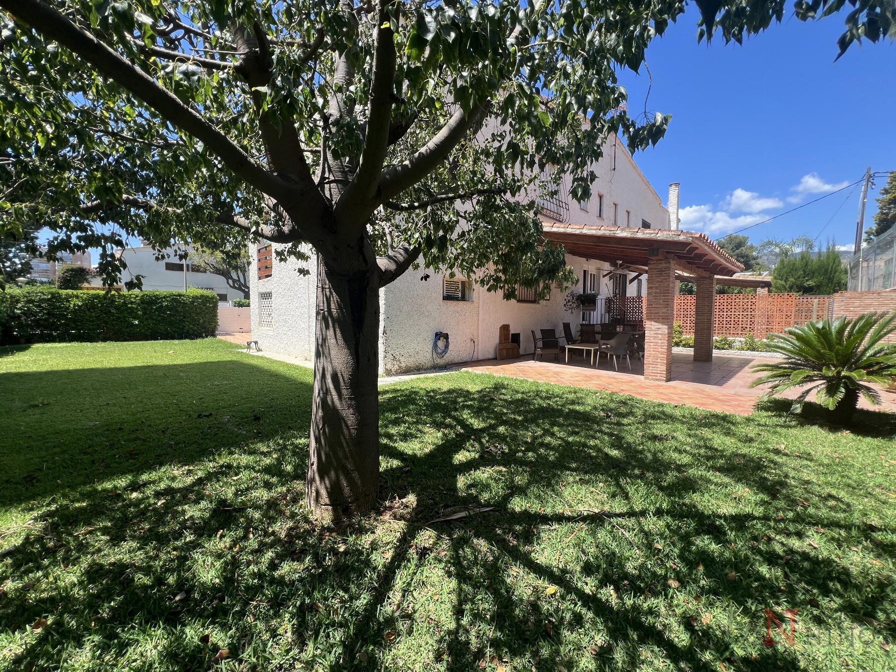 For sale of villa in Benicasim