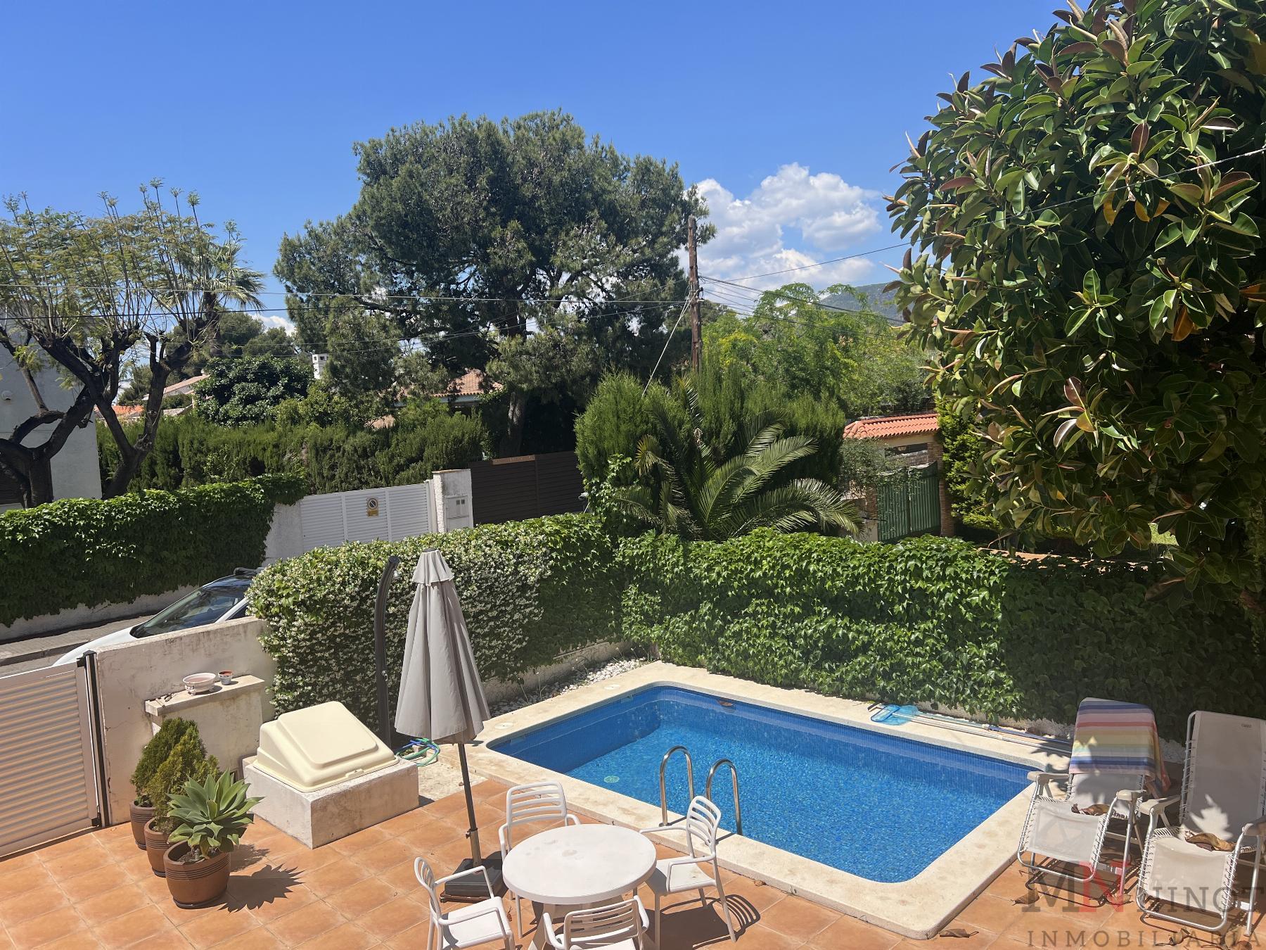 For sale of villa in Benicasim