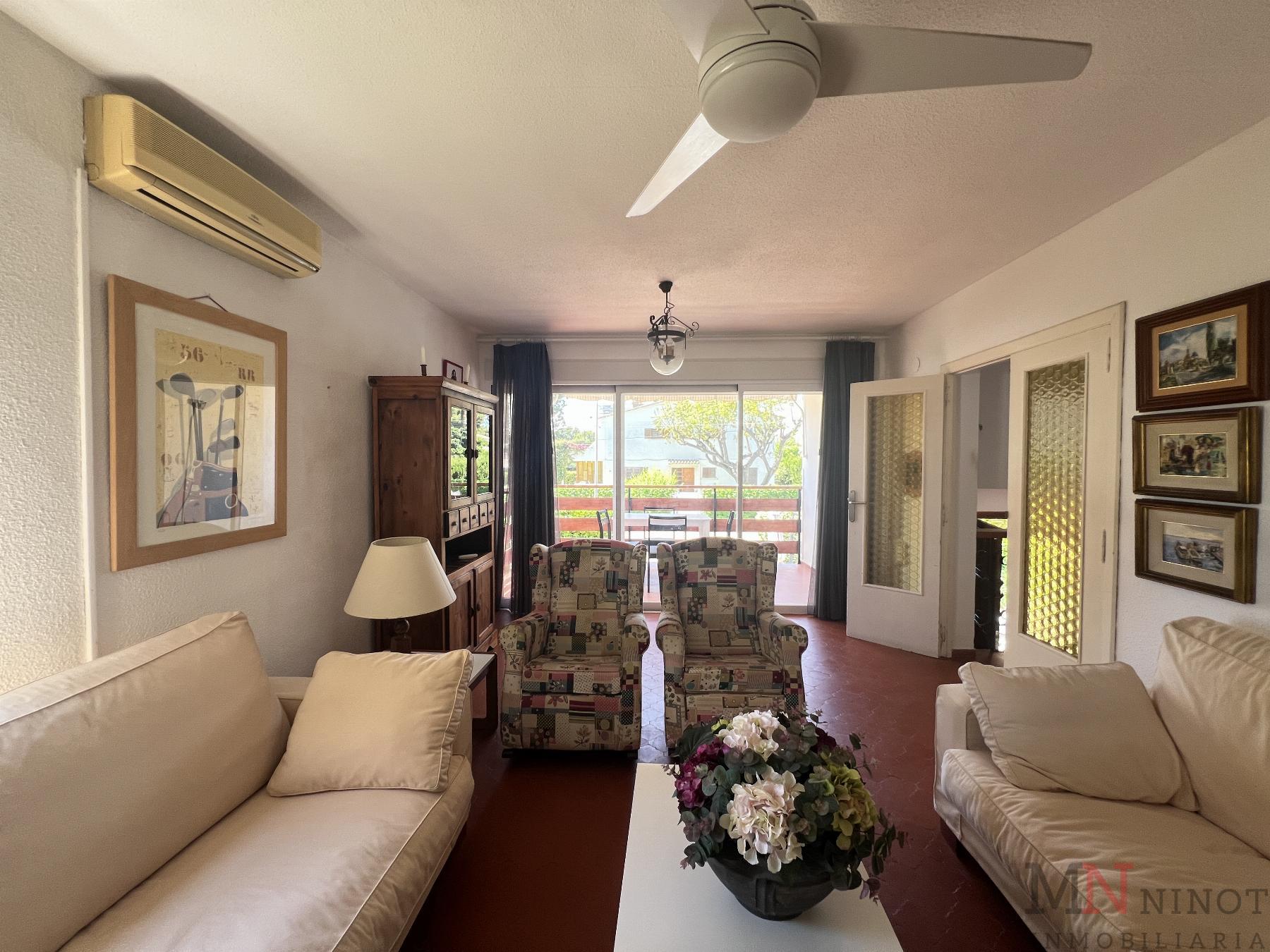 For sale of villa in Benicasim