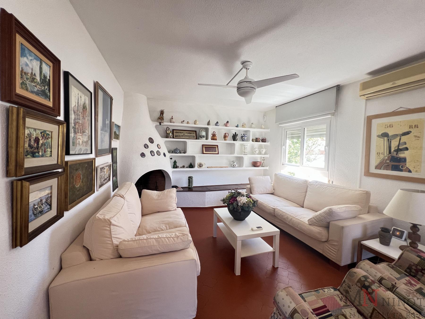 For sale of villa in Benicasim