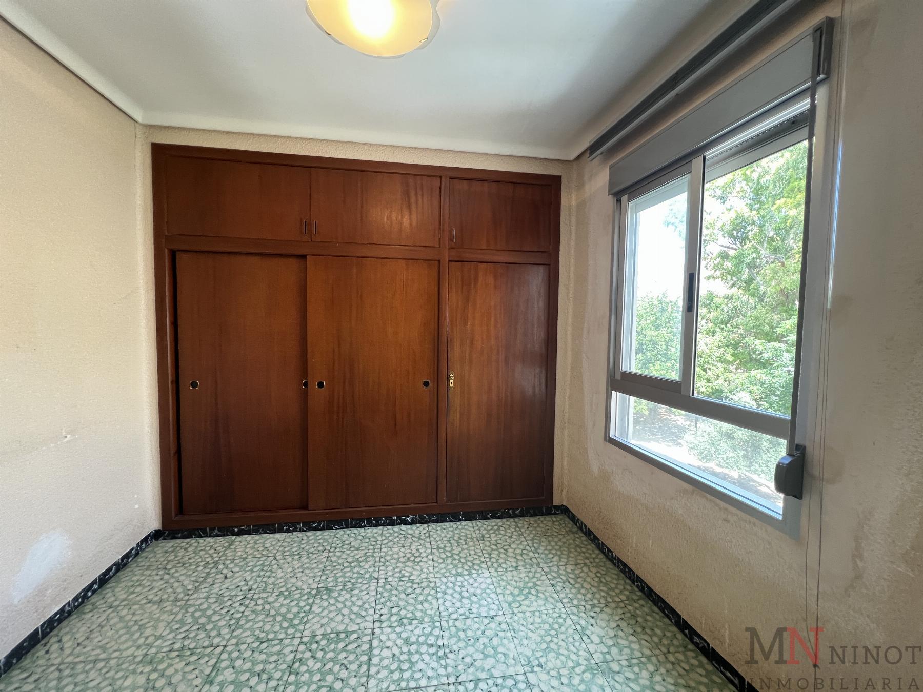 For sale of flat in Castellón