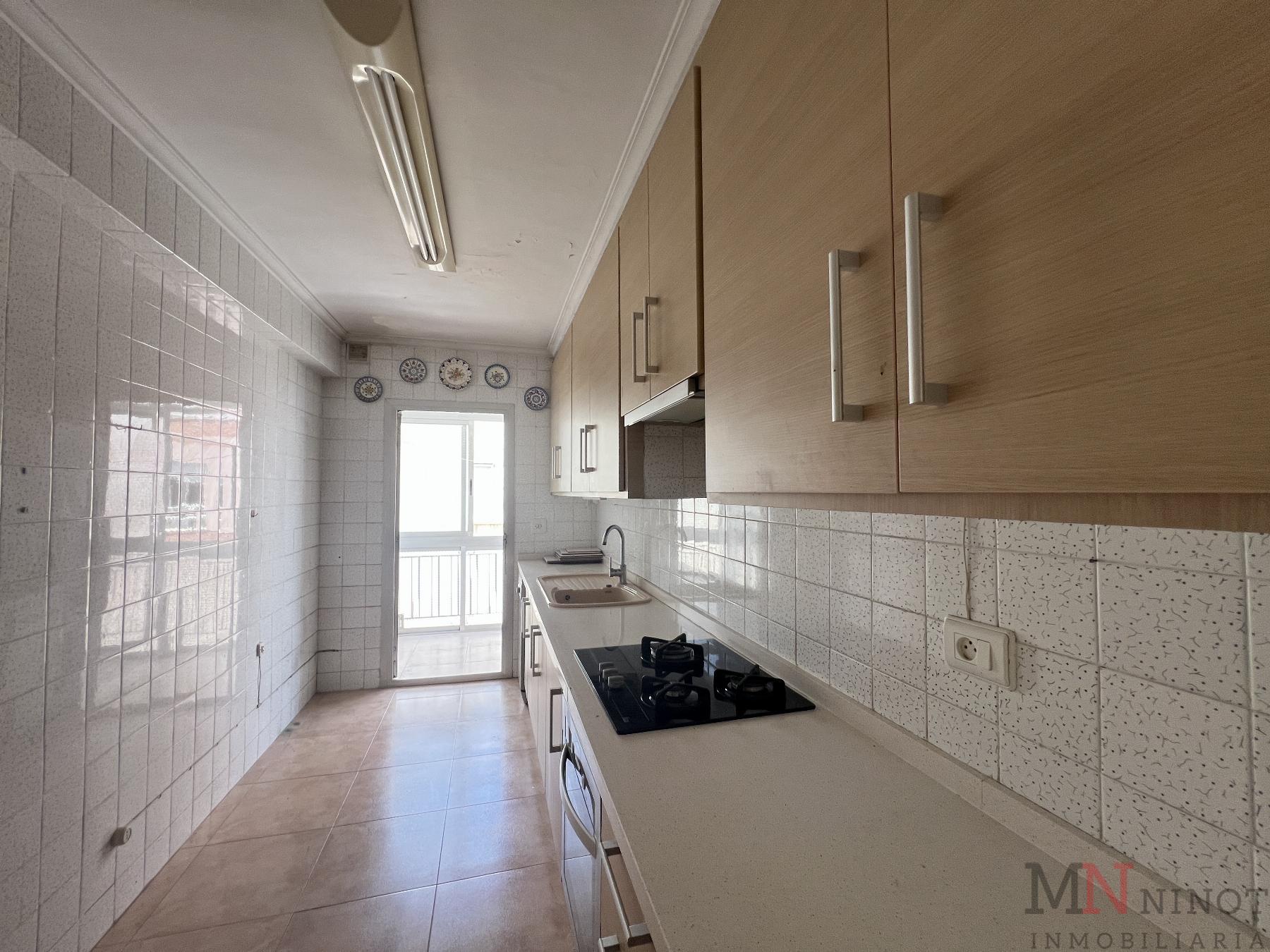 For sale of flat in Castellón
