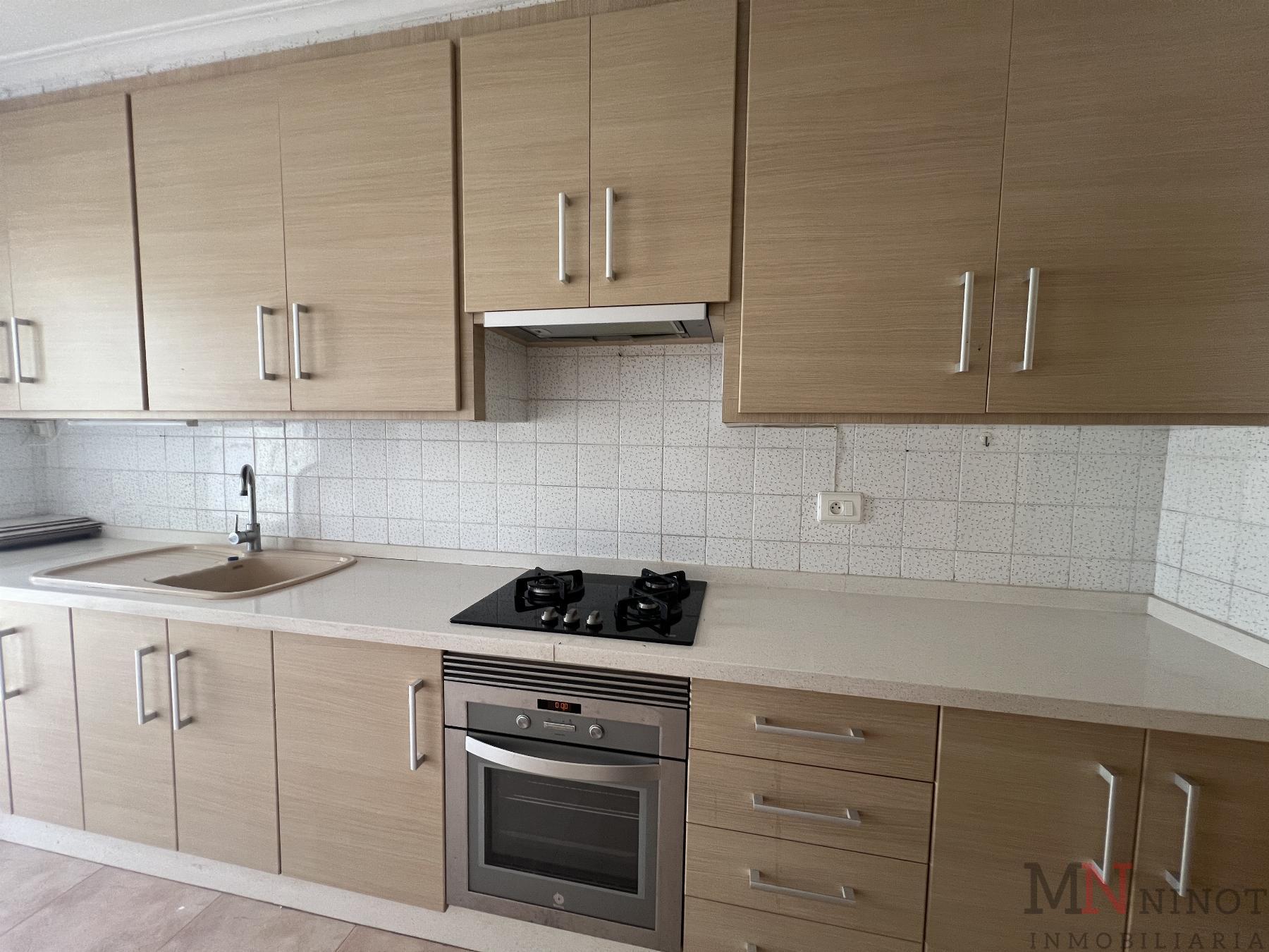 For sale of flat in Castellón