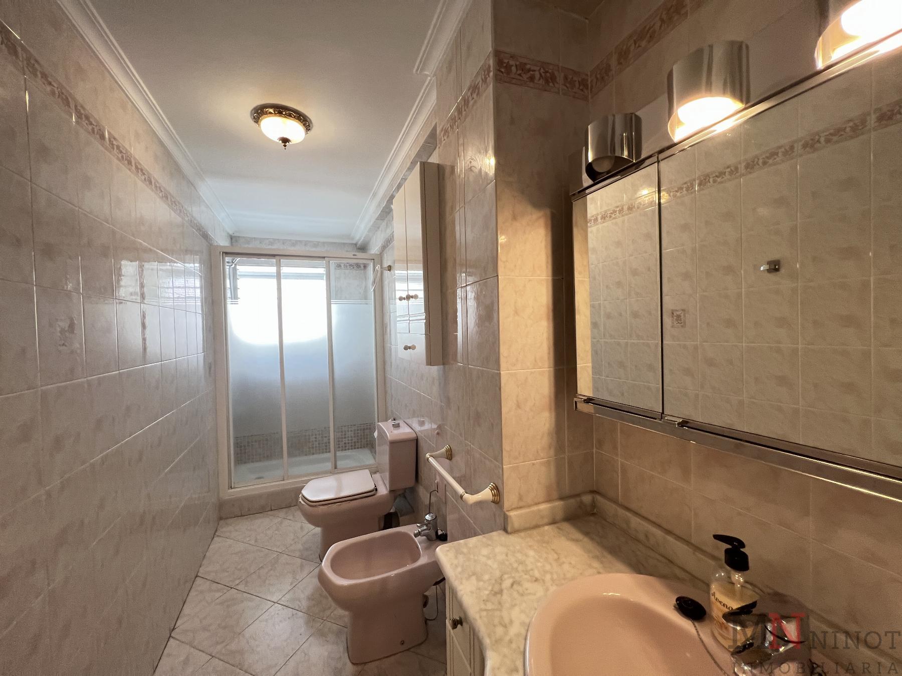 For sale of flat in Castellón