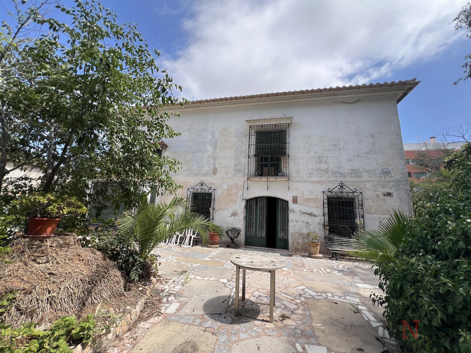 Venta de masía en Almazora