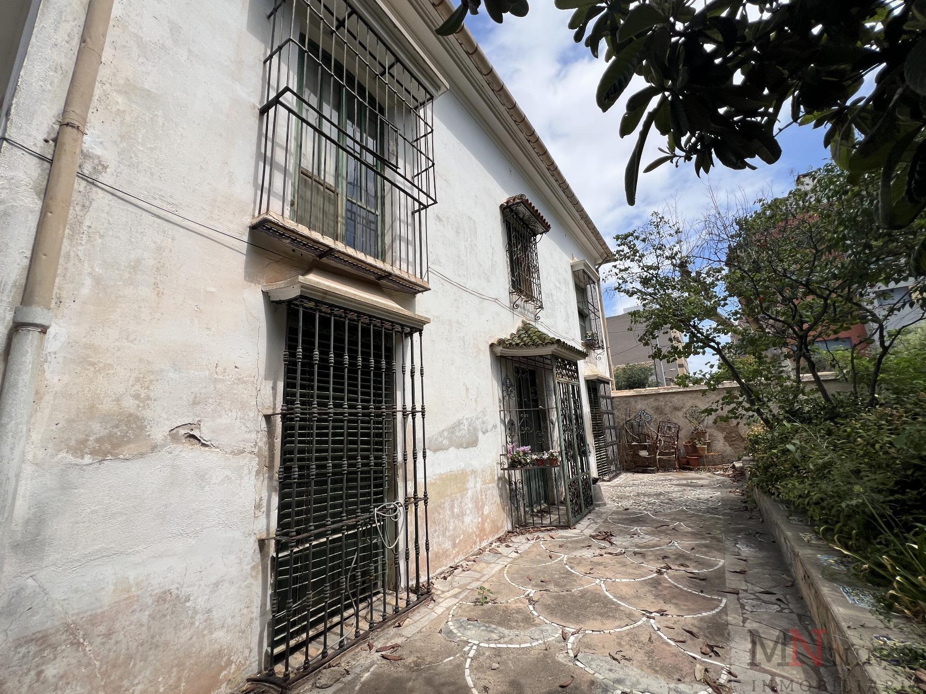 Venta de masía en Almazora