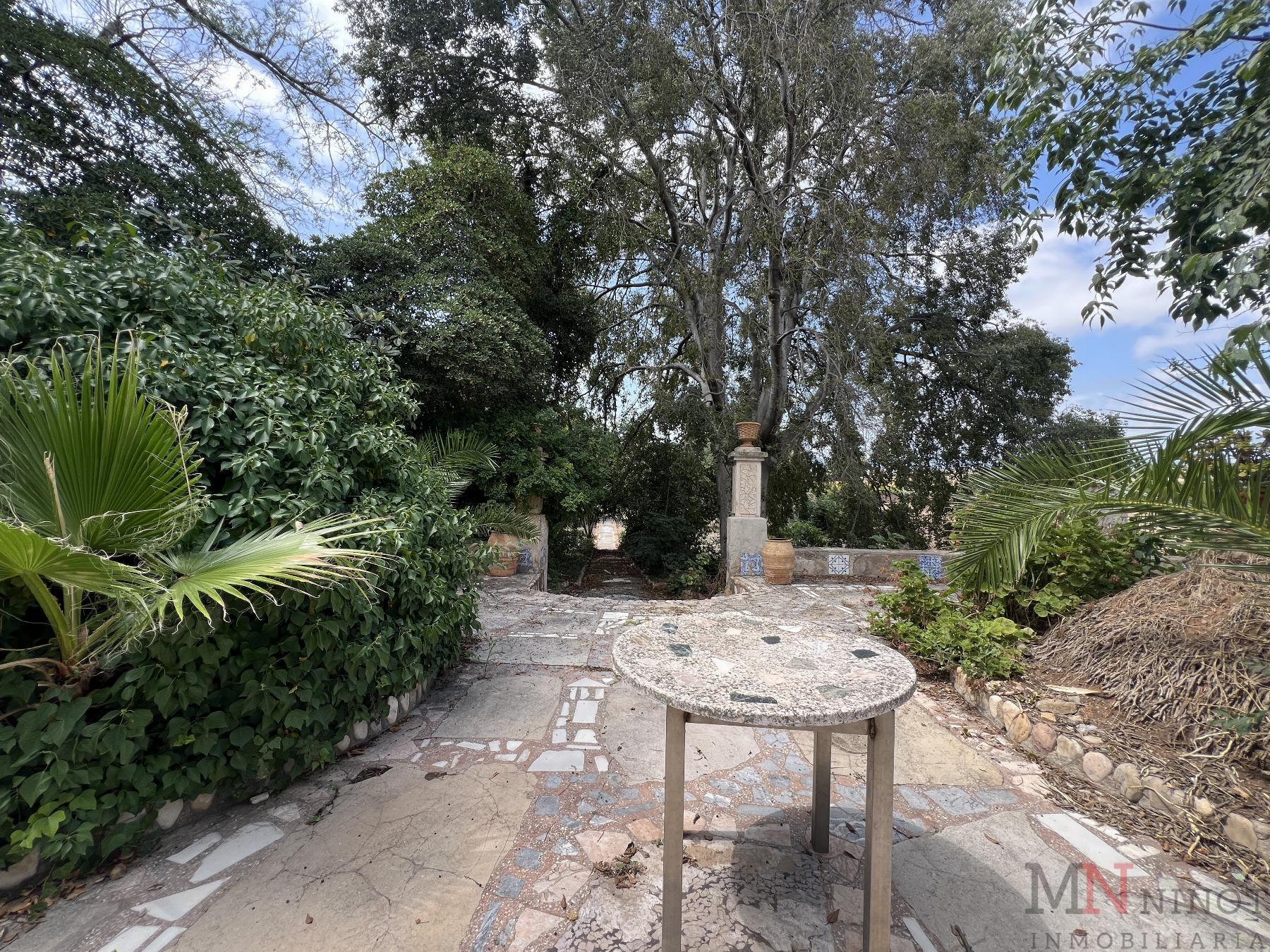 Venta de masía en Almazora