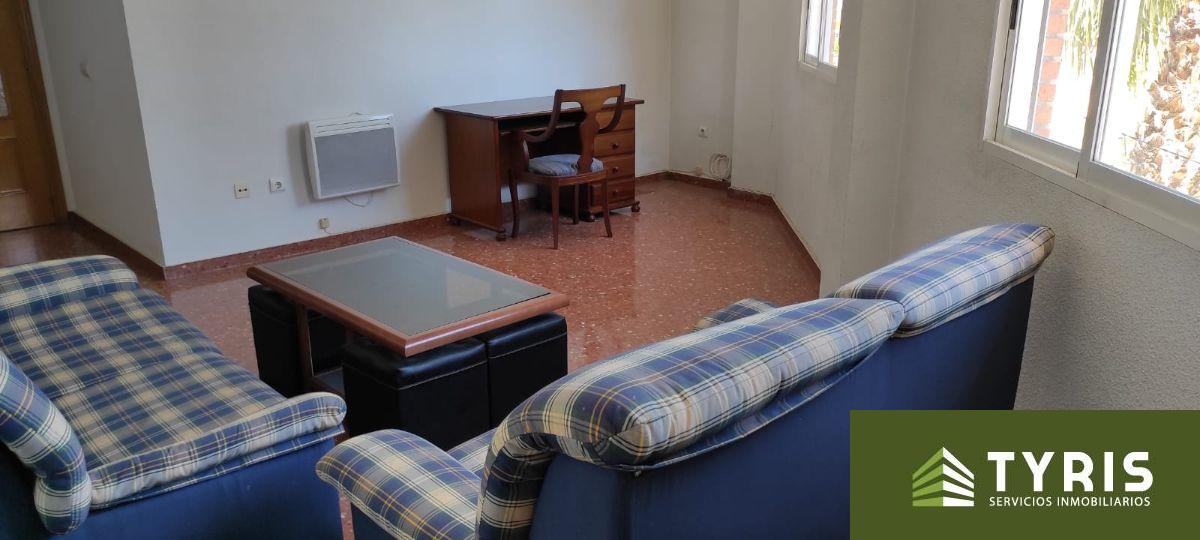 For sale of flat in Llíria