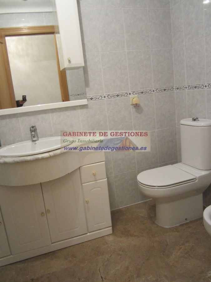 For sale of flat in Albacete