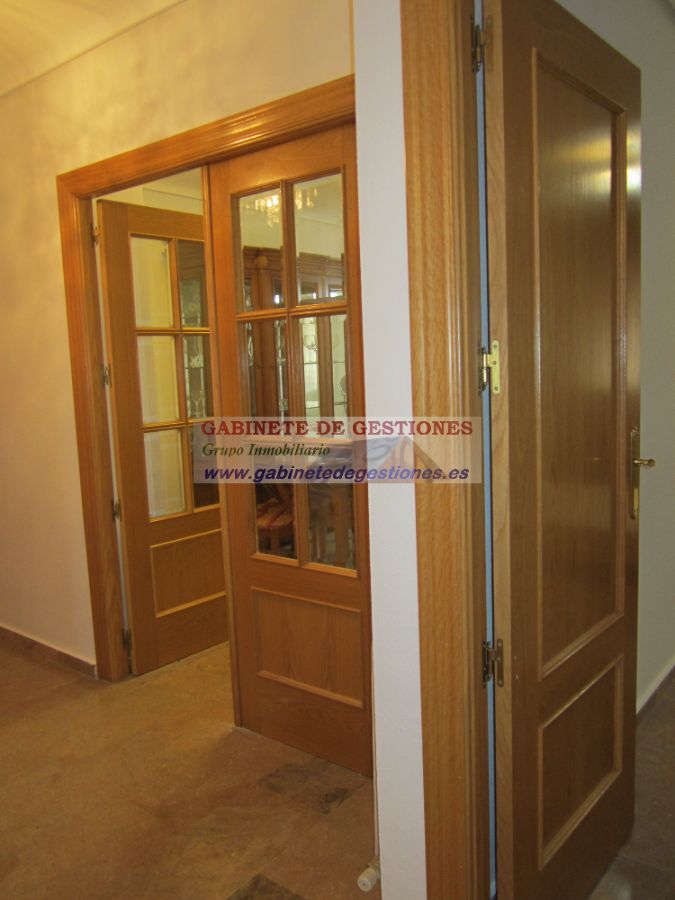 For sale of flat in Albacete