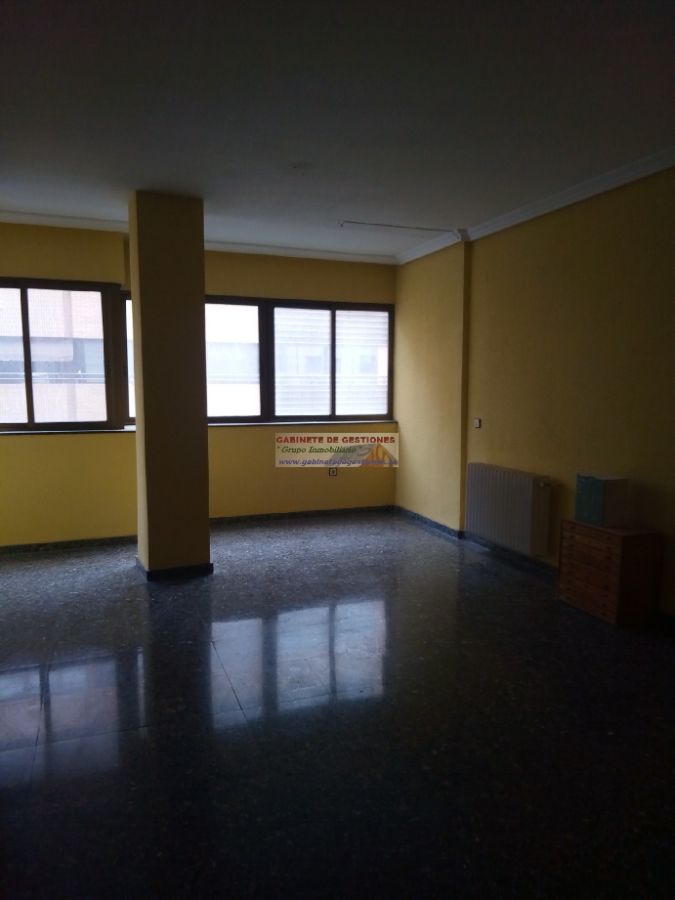 For sale of flat in Albacete