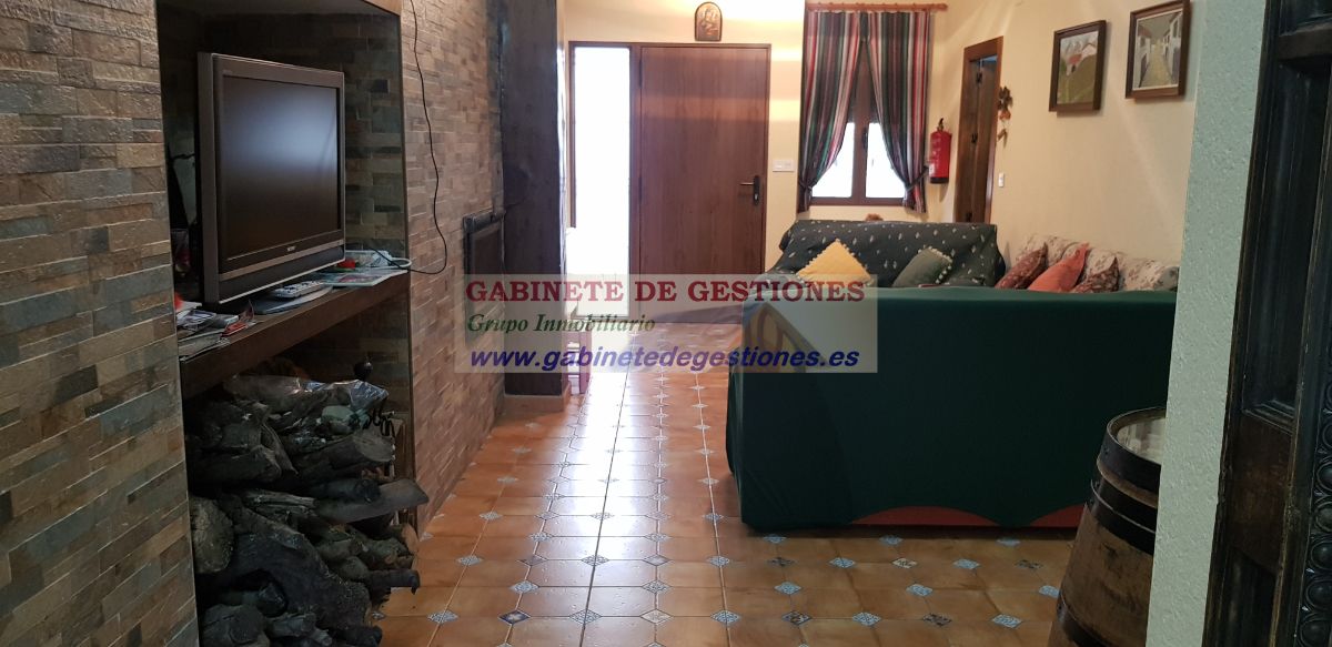 For rent of house in Lezuza