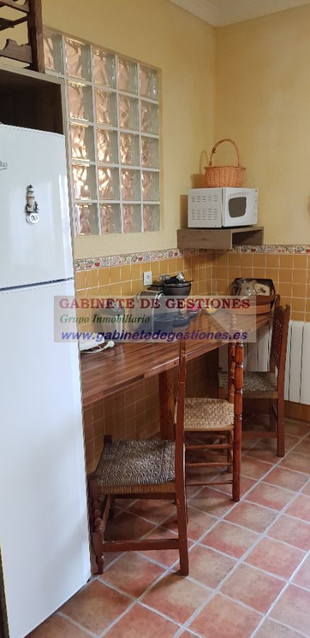 For rent of house in Lezuza