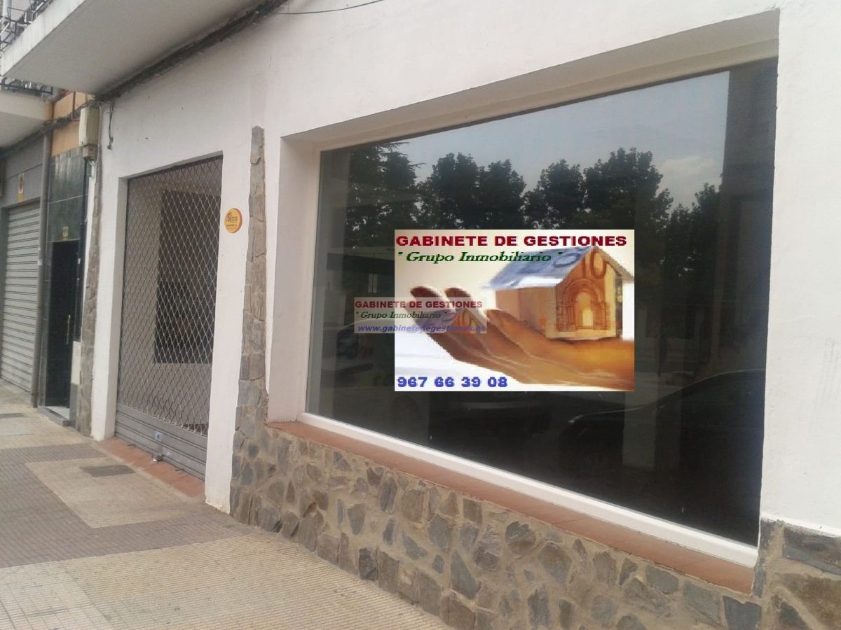 Venta de local comercial en Albacete