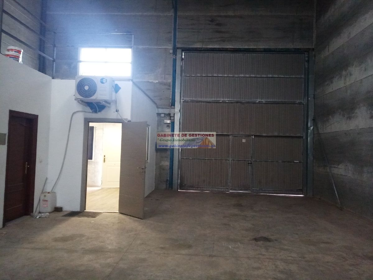 For sale of industrial plant/warehouse in Albacete