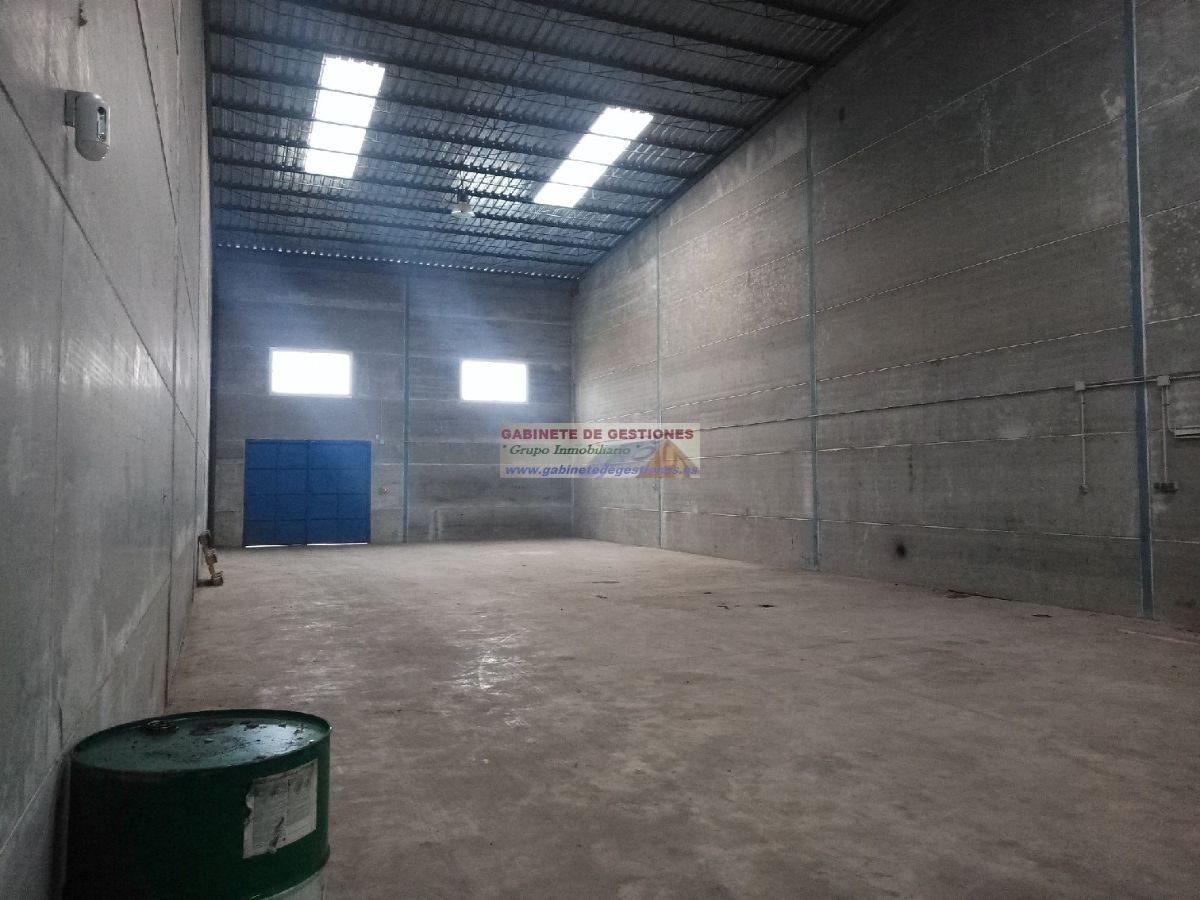 For sale of industrial plant/warehouse in Albacete