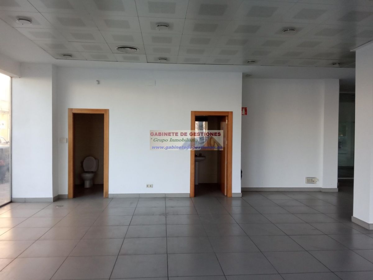 For rent of commercial in Albacete