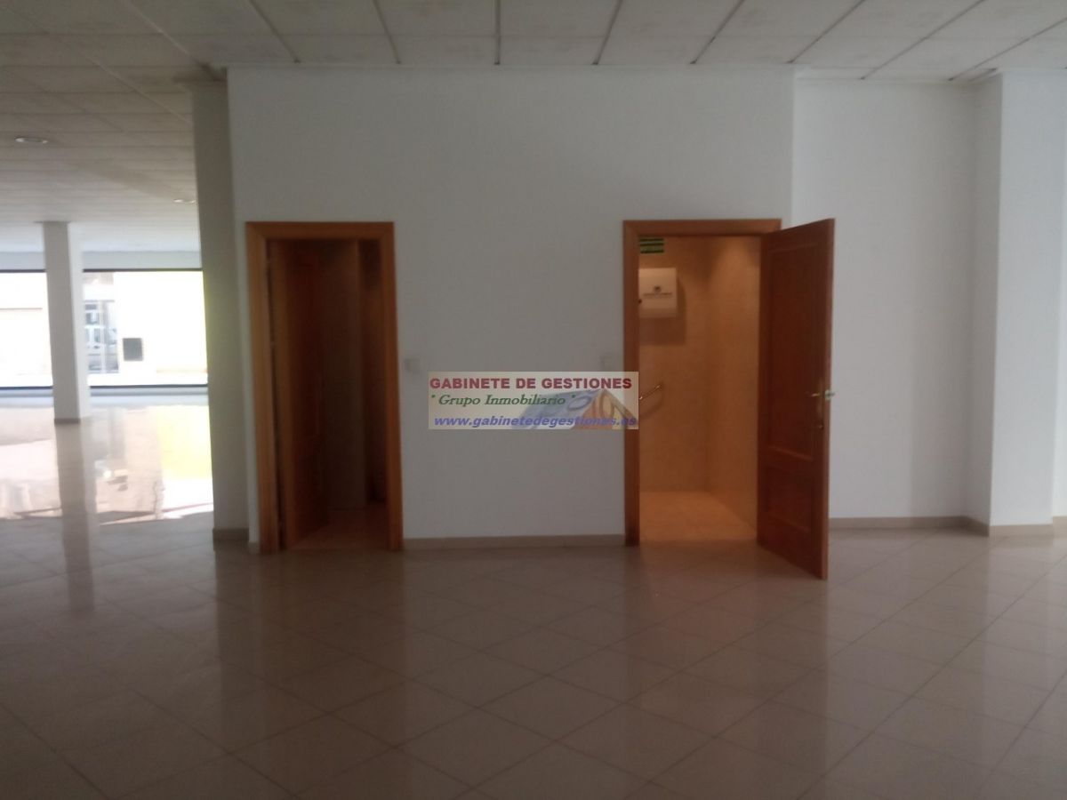 For rent of commercial in Albacete