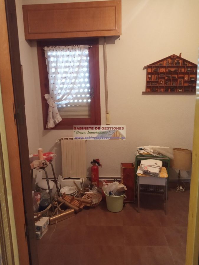 For sale of flat in Albacete