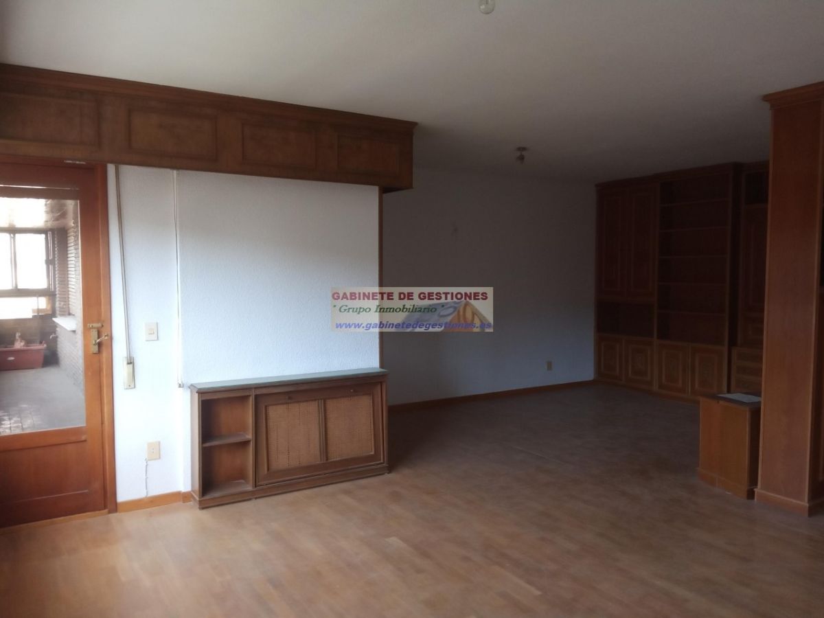 For sale of flat in Albacete