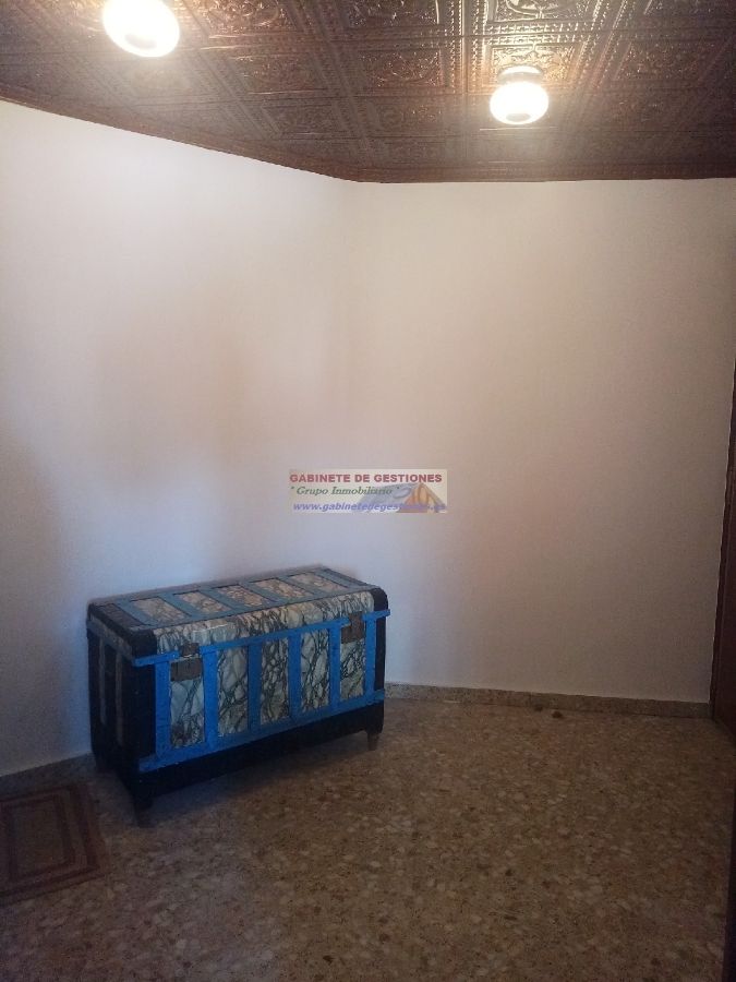 For sale of flat in Albacete