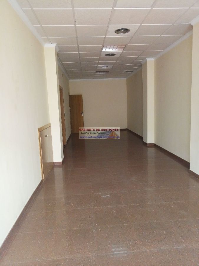 For sale of commercial in Albacete