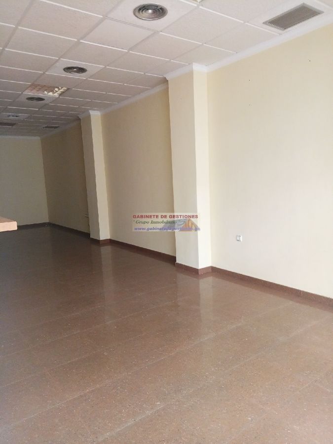 For sale of commercial in Albacete