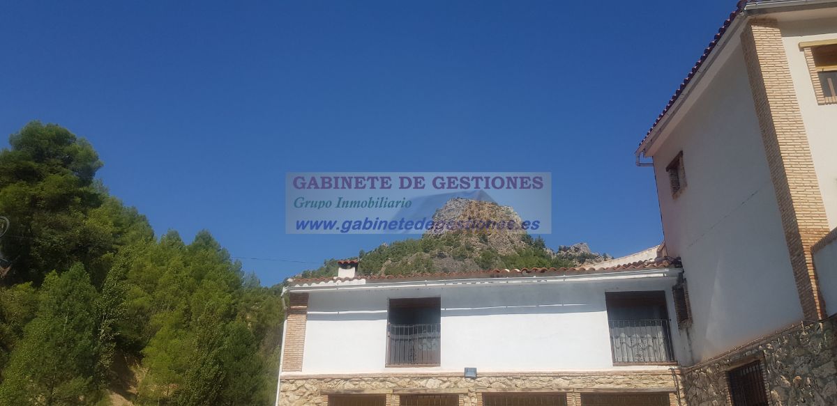 For sale of hotel in Albacete