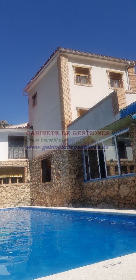 For sale of hotel in Albacete