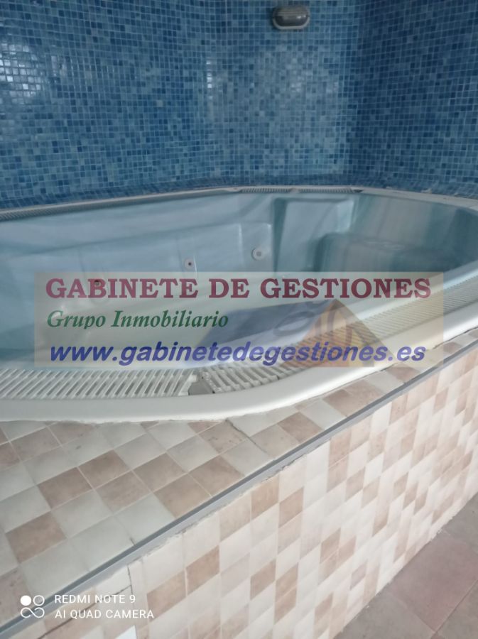 For sale of commercial in Albacete