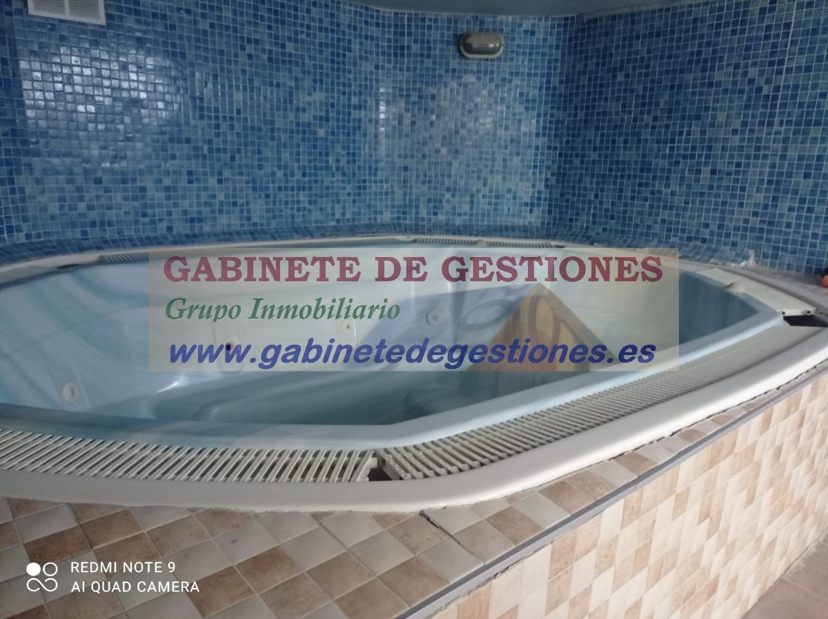 For sale of commercial in Albacete