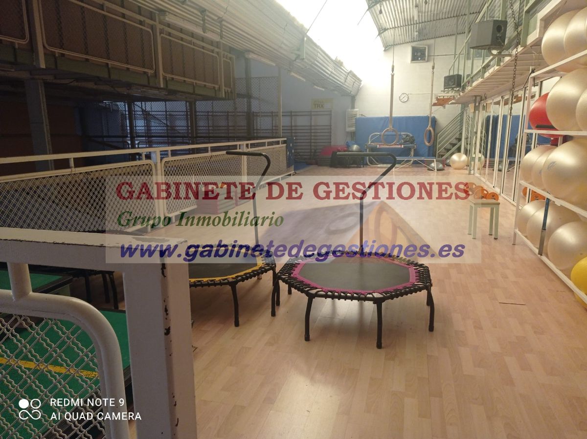 For sale of commercial in Albacete