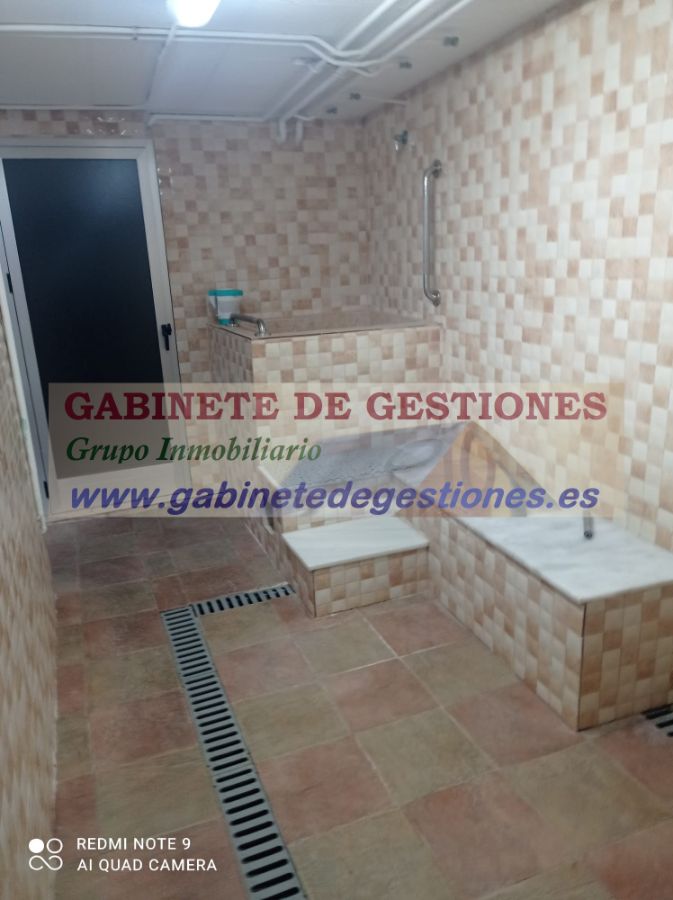 For sale of commercial in Albacete