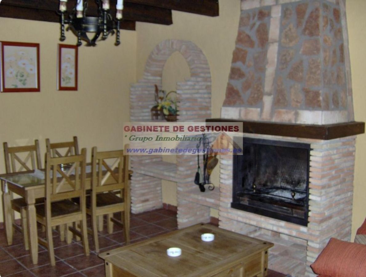 For rent of house in Alcaraz