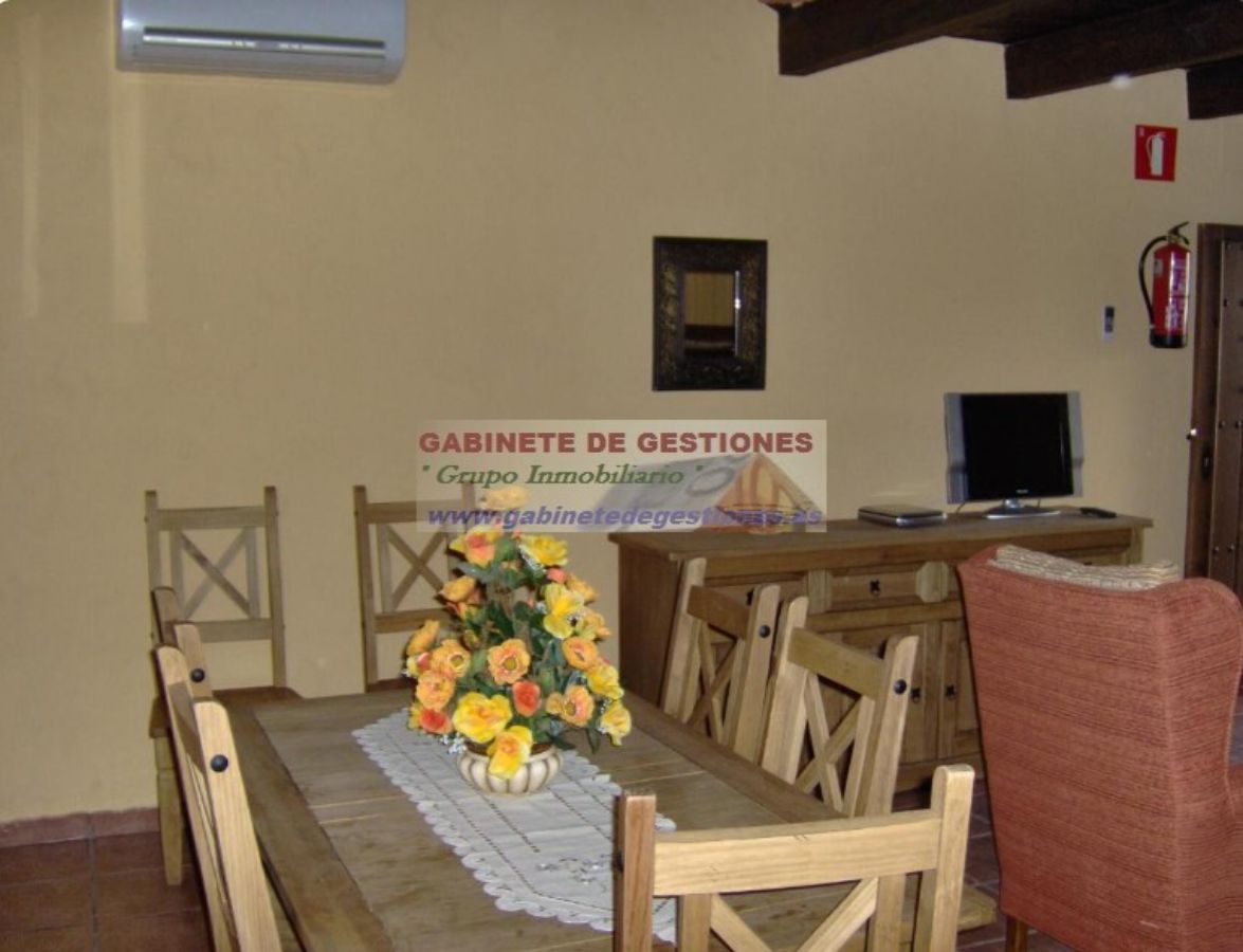 For rent of house in Alcaraz