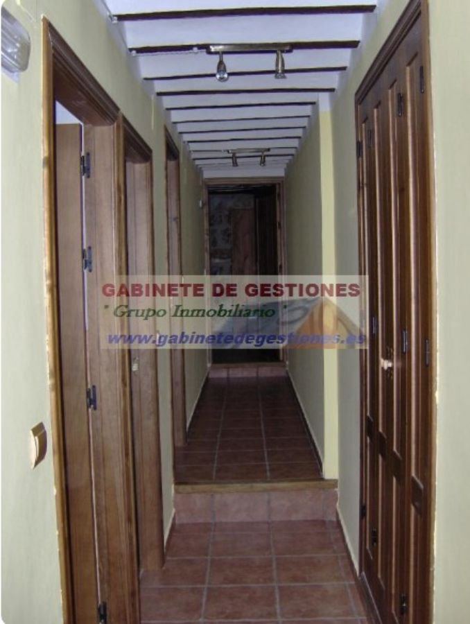 For rent of house in Alcaraz