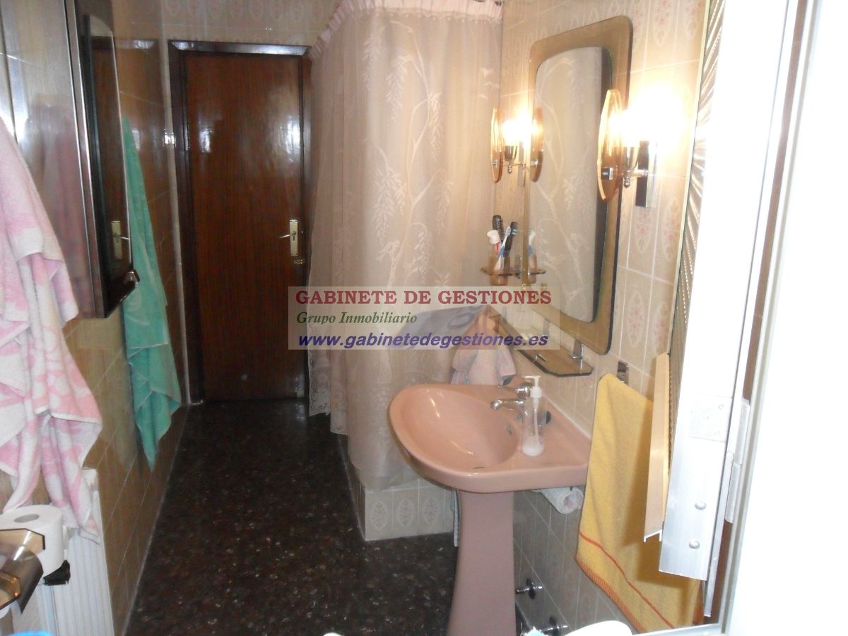 For sale of flat in Albacete