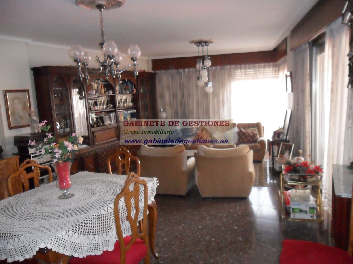 For sale of flat in Albacete