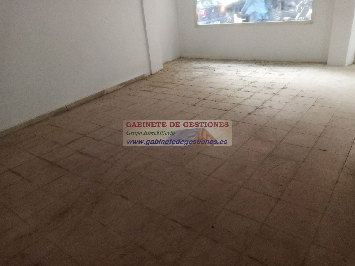 For rent of commercial in Albacete