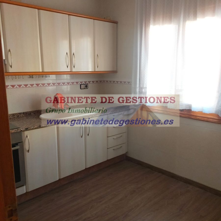 For sale of house in Chinchilla de Monte-Aragón