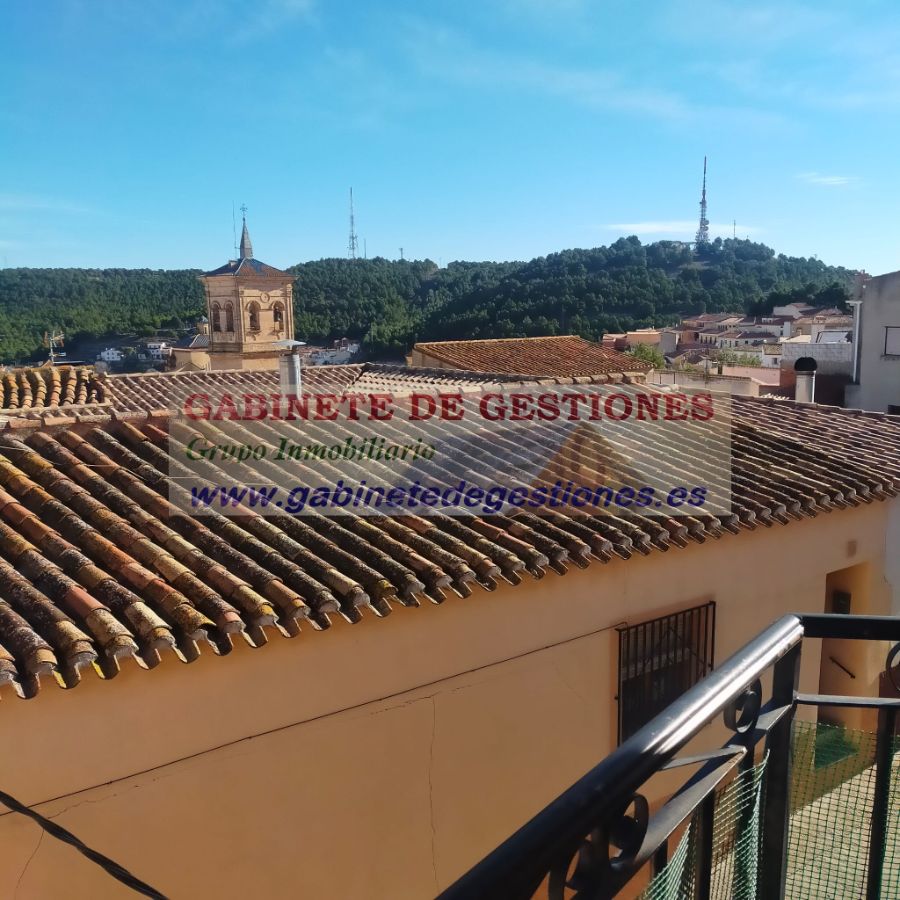 For sale of house in Chinchilla de Monte-Aragón