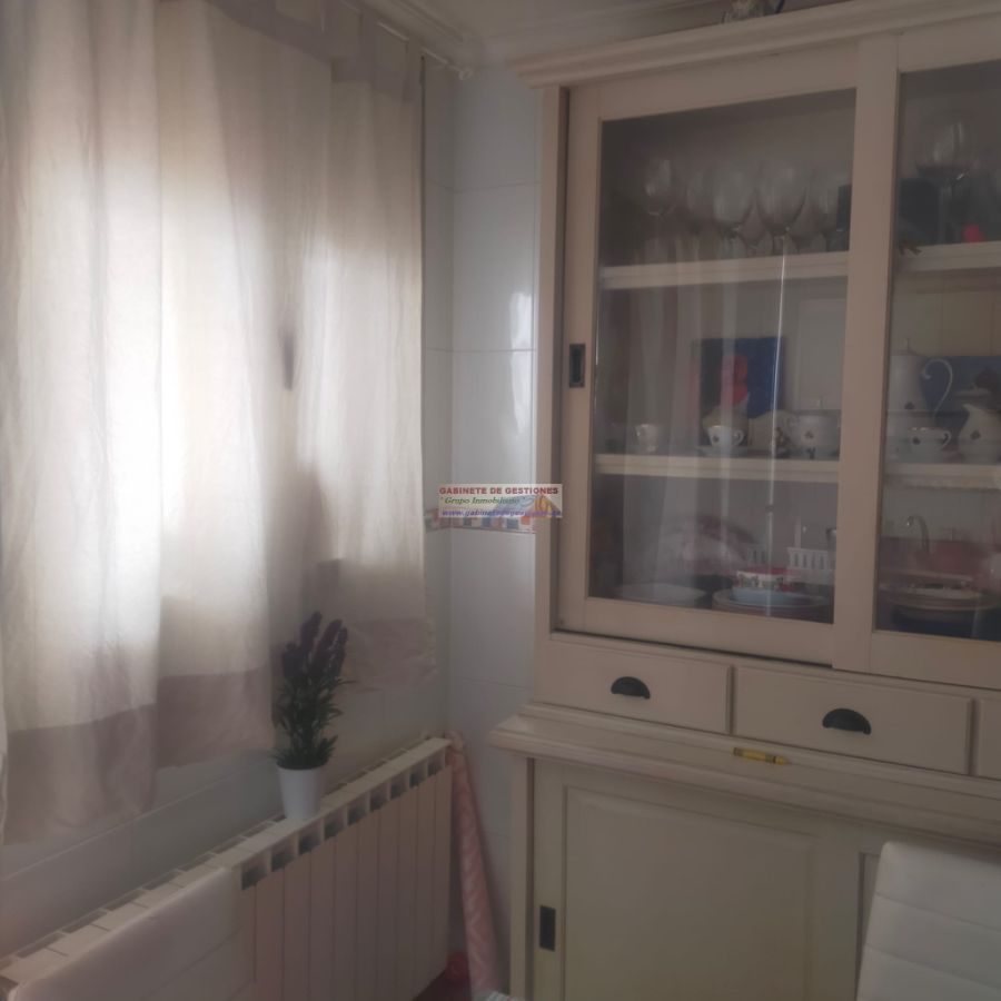 For sale of flat in Chinchilla de Monte-Aragón