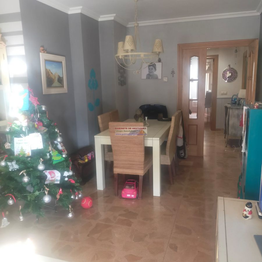 For sale of flat in Chinchilla de Monte-Aragón