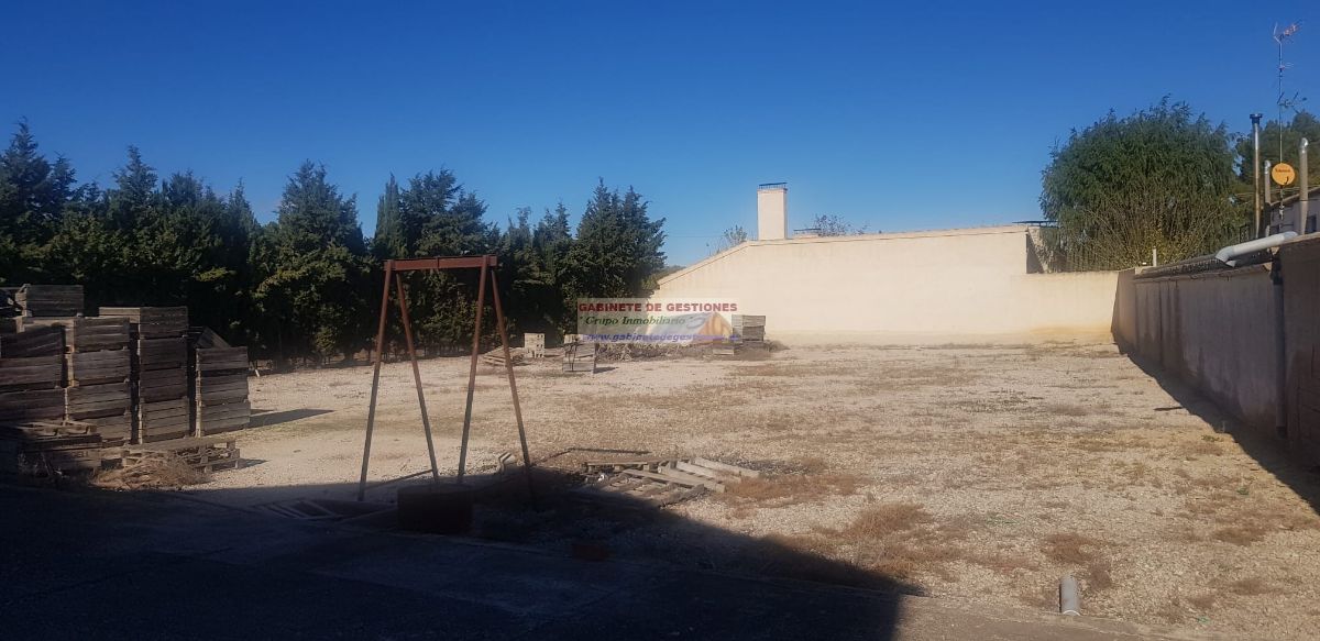 For sale of industrial plant/warehouse in Albacete